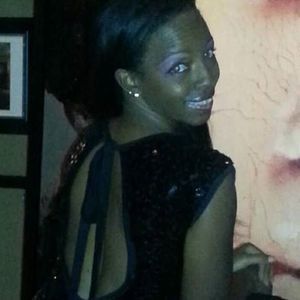 Meet your Posher, Dee